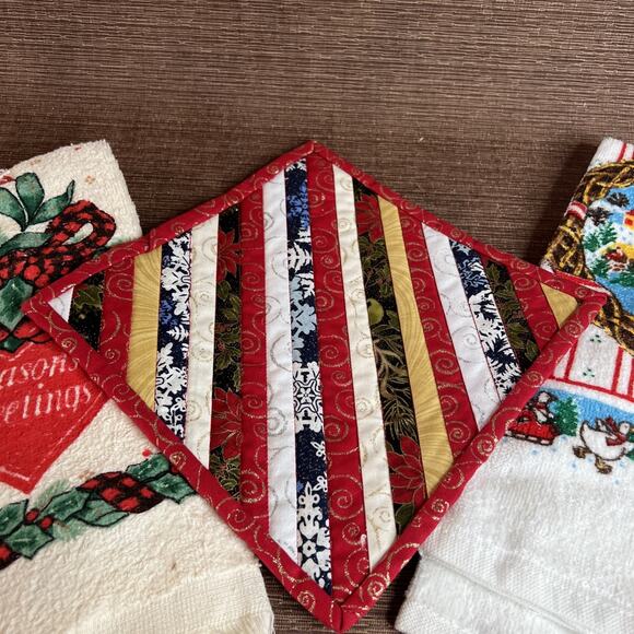 Vintage NOS Christmas Kitchen Towels and Hot Pad-Unused Holiday Set – Grannycore - Picture 5 of 5